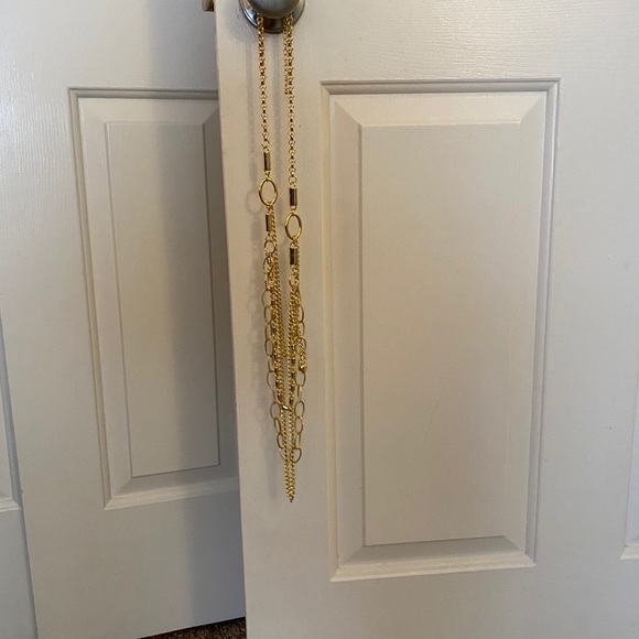 Park Lane AMPED UP necklace in gold. - Picture 3 of 6